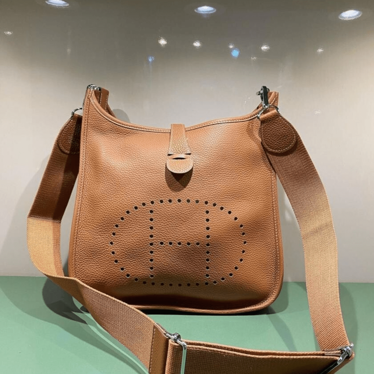 Évelyne III 29 Bag by Hermès