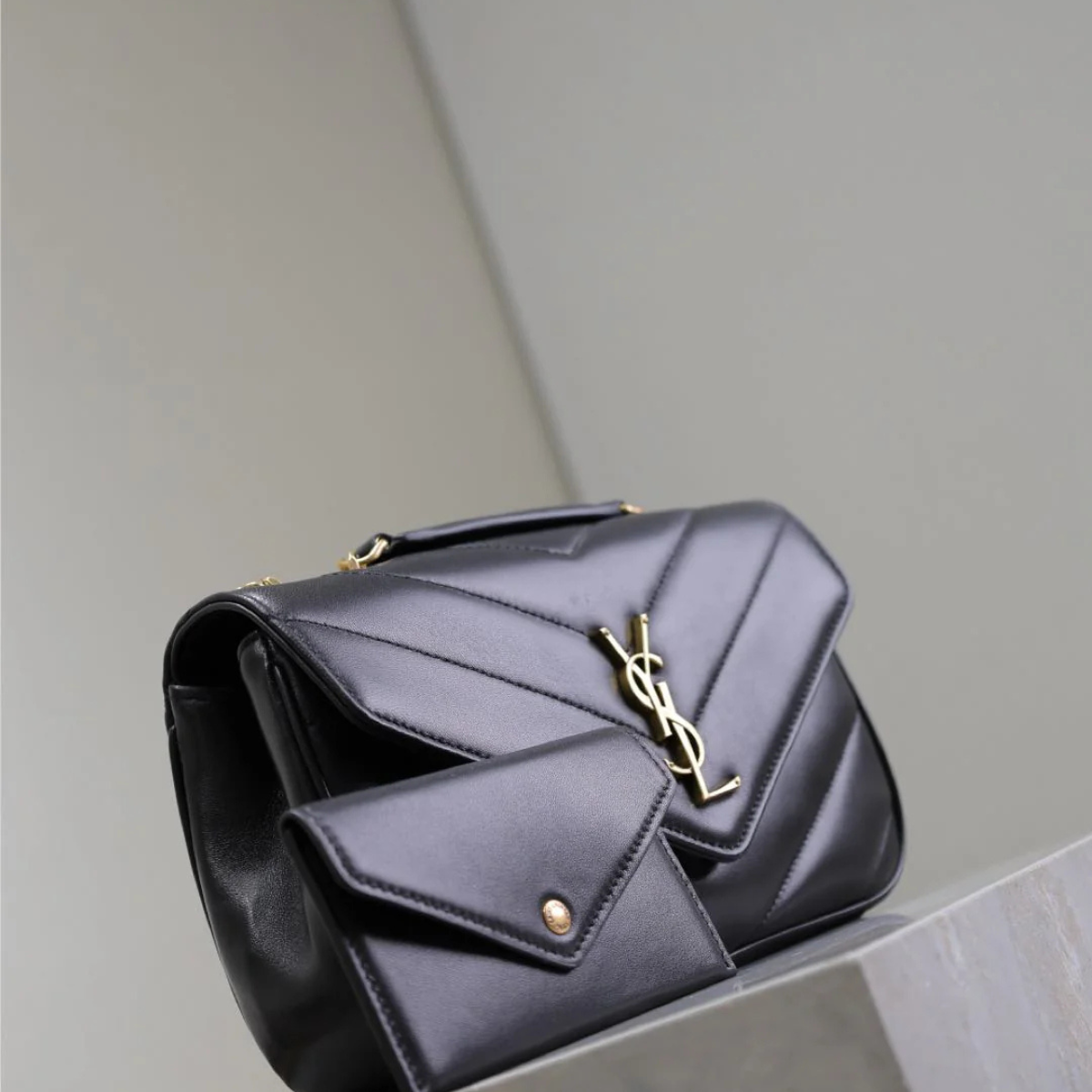 YSL Signature Set – Loulou Bag & Opyum Sandal