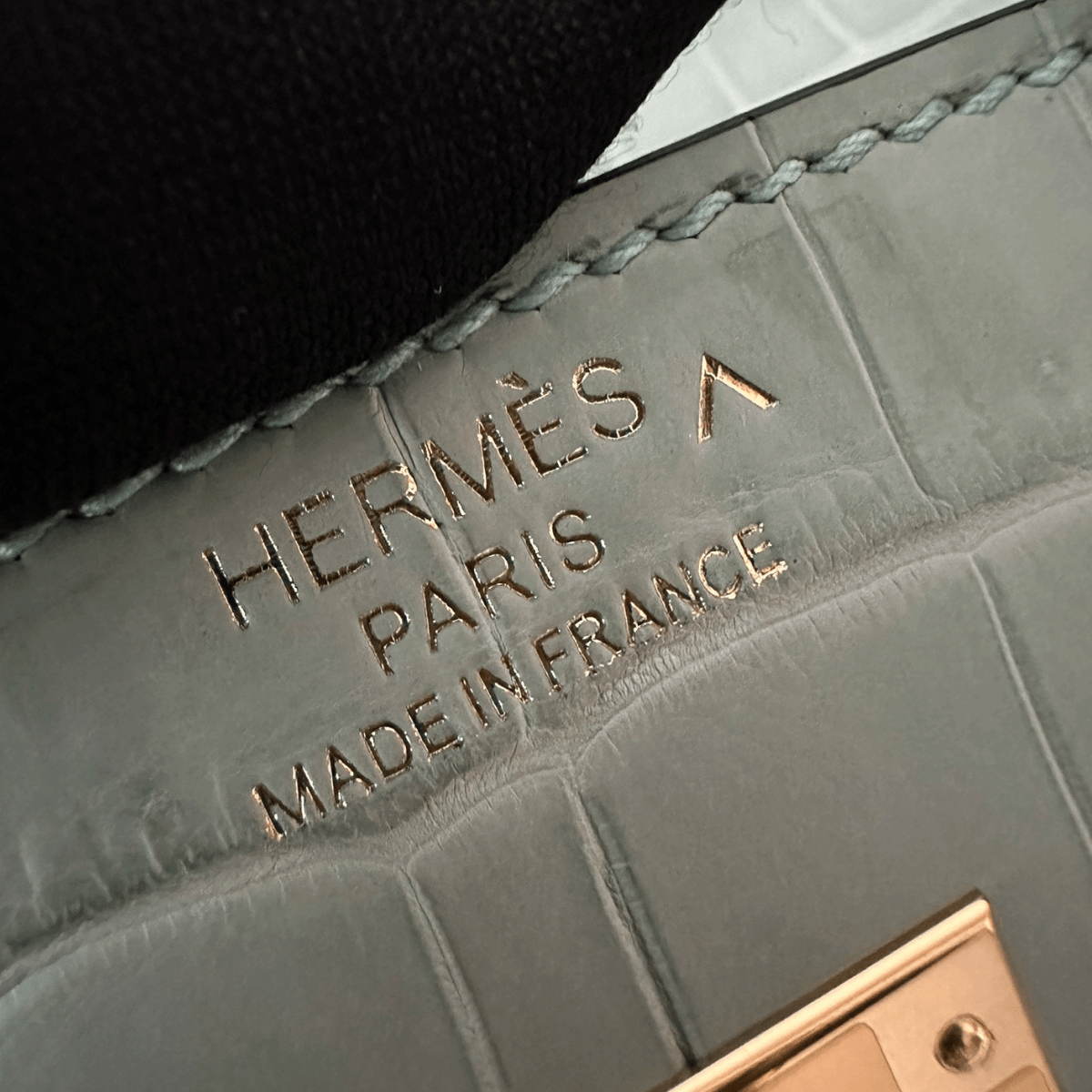Hermès Set – Kelly 28 Vert d’Eau Alligator Limited Edition & Oran Sandals Green