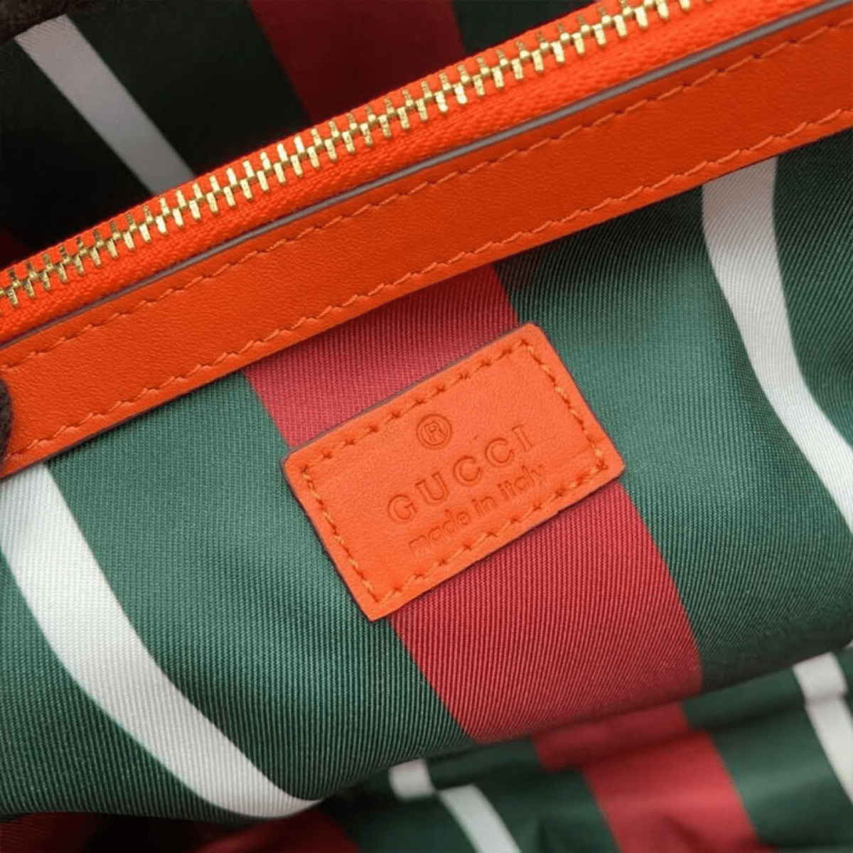Medium GG Emblem Bucket Bag Gucci