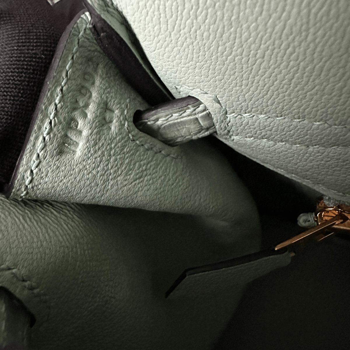 Hermès Set – Kelly 28 Vert d’Eau Alligator Limited Edition & Oran Sandals Green